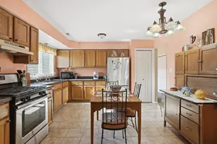 6937 Falcon Dr, Schererville, IN 46375 - Photo 9