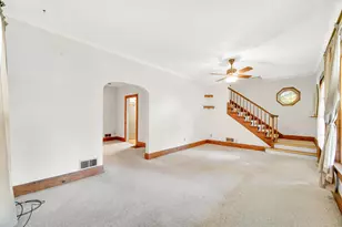 129 Kingsbury Ave, La Porte, IN 46350 - Photo 9