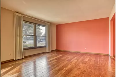 2324 Robinhood Boulevard, Schererville, IN 46375 - Photo 5