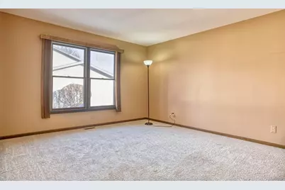 2324 Robinhood Boulevard, Schererville, IN 46375 - Photo 13