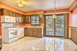 2324 Robinhood Blvd, Schererville, IN 46375 - Photo 11