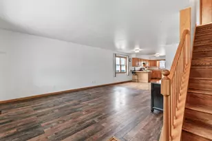 9117 Kennedy Ave, Highland, IN 46322 - Photo 3