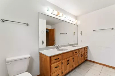 9117 Kennedy Avenue, Highland, IN 46322 - Photo 17