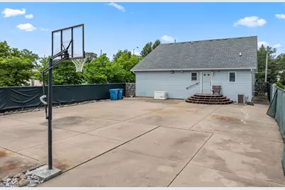 9117 Kennedy Avenue, Highland, IN 46322 - Photo 33