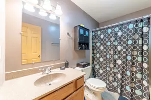 1811 W 86th Ln, Merrillville, IN 46410 - Photo 19