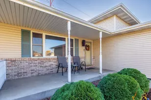 1811 W 86th Ln, Merrillville, IN 46410 - Photo 3