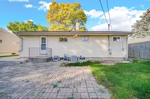 7905 Jackson Ave, Munster, IN 46321 - Photo 23