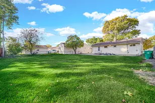 7905 Jackson Ave, Munster, IN 46321 - Photo 25