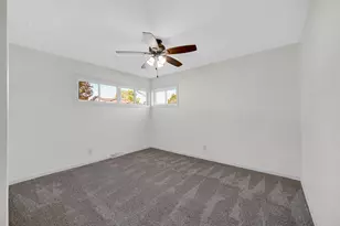 7905 Jackson Ave, Munster, IN 46321 - Photo 9