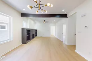 929 Drackert St, Hammond, IN 46320 - Photo 9