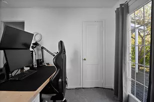 607 Madison St, Valparaiso, IN 46385 - Photo 13