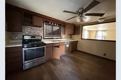 303 E Lake Street, Knox, IN 46534 - Photo 5