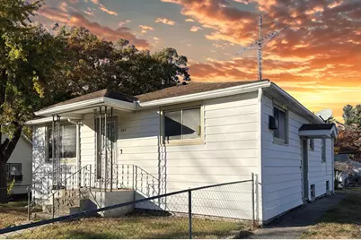 303 E Lake Street, Knox, IN 46534 - Photo 1