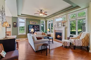 10186 Florida Ln, Crown Point, IN 46307 - Photo 5