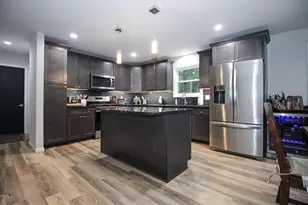 11218 Woodcrest Dr, Wheatfield, IN 46392 - Photo 9