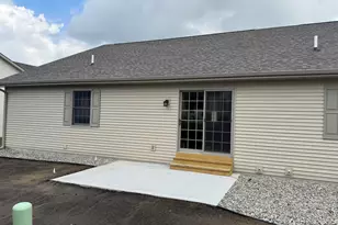 821 9th St SW, Demotte, IN 46310 - Photo 15