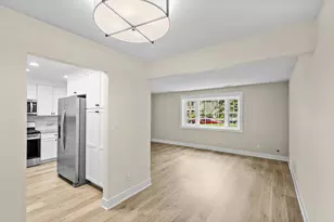 1853 Burgundy St, Schererville, IN 46375 - Photo 5