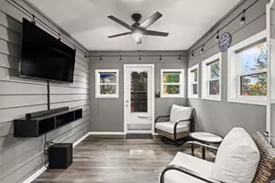 3601 Chimney Hill Ct, Valparaiso, IN 46383 - Photo 11