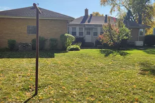 601 Berkley Dr, Dyer, IN 46311 - Photo 9