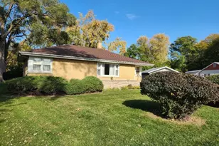 601 Berkley Dr, Dyer, IN 46311 - Photo 3