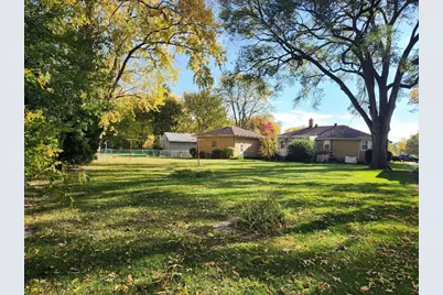 601 Berkley Drive, Dyer, IN 46311 - Photo 7