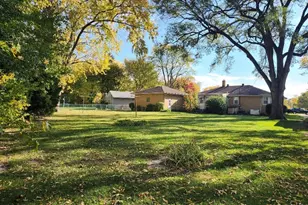 601 Berkley Dr, Dyer, IN 46311 - Photo 7