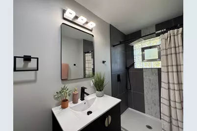 8009 Greenwood Avenue, Munster, IN 46321 - Photo 11