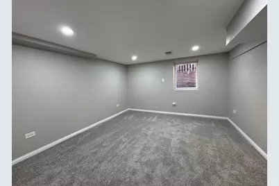 8009 Greenwood Avenue, Munster, IN 46321 - Photo 23