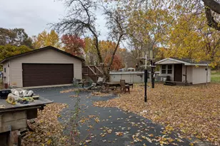 315 N Hobart Rd, Hobart, IN 46342 - Photo 29