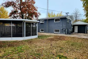 7033 E 1st Ave, Gary, IN 46403 - Photo 19