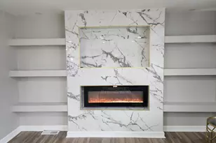 7033 E 1st Ave, Gary, IN 46403 - Photo 9