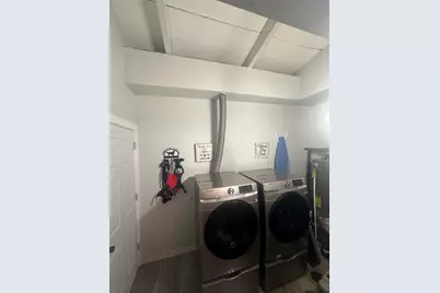 636 E 47th Place, Gary, IN 46409 - Photo 11