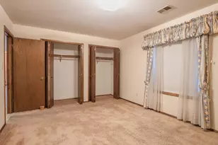 910 Camellia Dr, Munster, IN 46321 - Photo 11