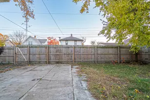 209 Dupage St, Michigan City, IN 46360 - Photo 29