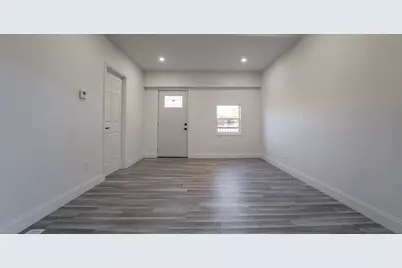 519 W 39th Avenue, Gary, IN 46408 - Photo 13