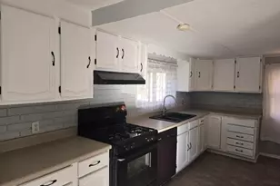 6862 NE Suburban Dr, Michigan City, IN 46360 - Photo 3