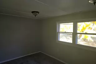 6862 NE Suburban Dr, Michigan City, IN 46360 - Photo 9