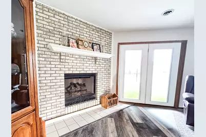 692 Capitol Drive, Hobart, IN 46342 - Photo 9