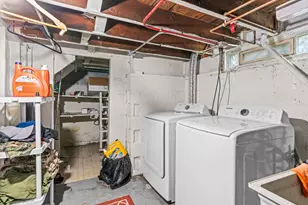 7142 Wicker Ave, Hammond, IN 46323 - Photo 13