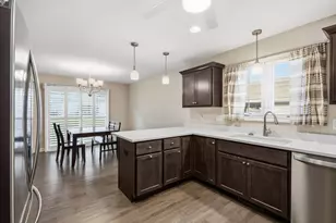 2331 Waterford Cir W, Schererville, IN 46375 - Photo 5