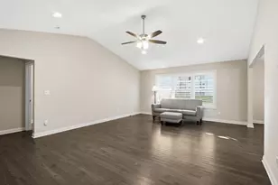 2331 Waterford Cir W, Schererville, IN 46375 - Photo 13