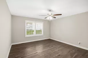 2331 Waterford Cir W, Schererville, IN 46375 - Photo 15