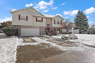 696 Admiral Dr, Westchester Township, IN 46304 - Photo 27