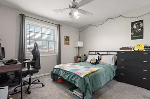 696 Admiral Dr, Westchester Township, IN 46304 - Photo 17