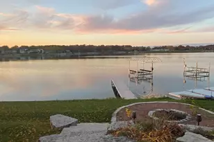 1728 Beachview Ct, Crown Point, IN 46307 - Photo 5