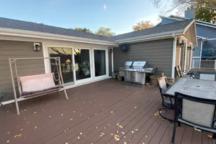 1728 Beachview Ct, Crown Point, IN 46307 - Photo 9