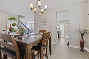 2436 Creek Bank Dr, Columbus, IN 47201 - Photo 11