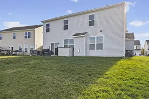 2436 Creek Bank Dr, Columbus, IN 47201 - Photo 41