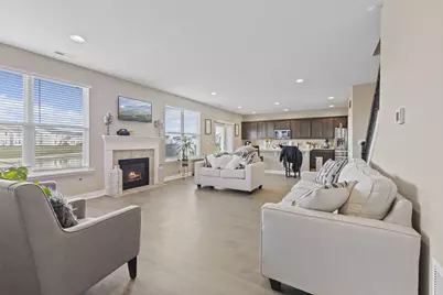 2436 Creek Bank Drive, Columbus, IN 47201 - Photo 3