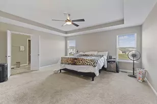 2436 Creek Bank Dr, Columbus, IN 47201 - Photo 29